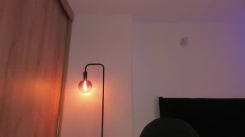 Snapshot of cameron_lyra chatting on April 10, 2026, 12:49 am Cameron online show from April 10, 2026, 12:49 am