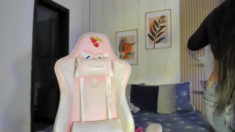 Cameron  online show from October 25, 2025, 7:52 pm