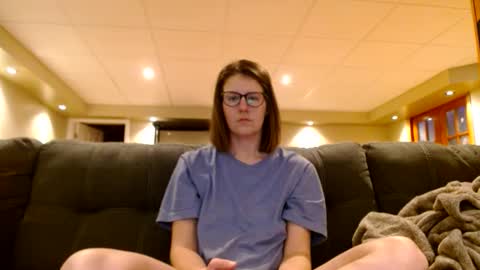 Snapshot of camforfunmoment chatting on December 4, 2024, 1:36 am camforfunmoment online show from December 4, 2024, 1:36 am