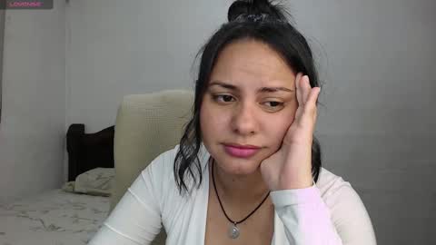 Camila Valbuena online show from September 26, 2025, 9:08 pm