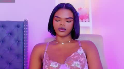 camiestrada online show from October 31, 2025, 8:32 pm