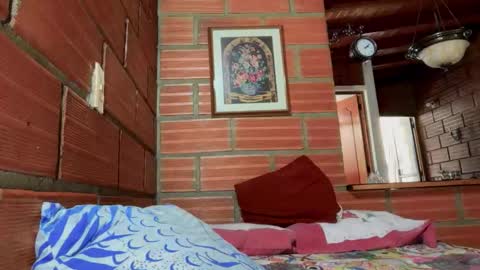 camii19y online show from October 30, 2025, 3:46 pm