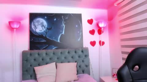 Camila Osorio online show from February 19, 2025, 10:01 am