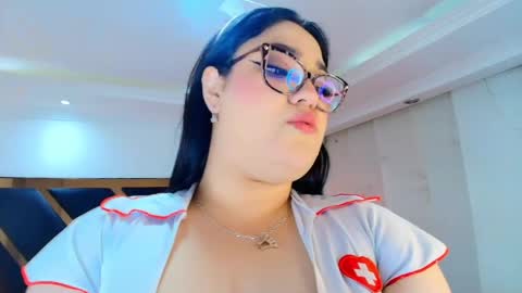 Camila Osorio online show from April 7, 2026, 8:20 pm