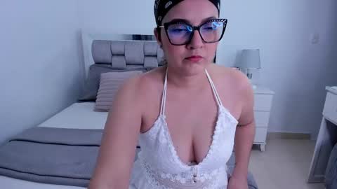 Camila buitrago online show from May 23, 2026, 12:16 am