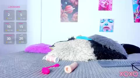 Cami vazques online show from March 4, 2026, 3:12 am