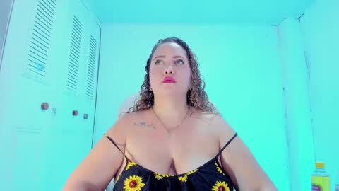 Snapshot of camilaa_foxxx chatting on January 19, 2025, 8:30 pm camilaa foxxx online show from January 19, 2025, 8:30 pm