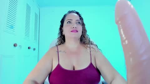 Snapshot of camilaa_foxxx chatting on February 3, 2025, 9:18 pm camilaa foxxx online show from February 3, 2025, 9:18 pm