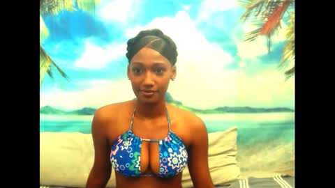 Snapshot of camilaasexyy chatting on February 21, 2025, 10:28 am camilaasexyy online show from February 21, 2025, 10:28 am