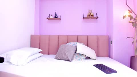 camila online show from March 18, 2026, 12:19 pm