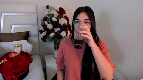 Snapshot of camilasofiia chatting on February 18, 2025, 8:03 pm Camila online show from February 18, 2025, 8:03 pm