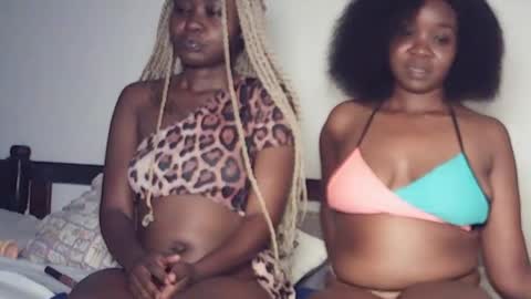 camiii online show from April 18, 2026, 7:29 pm