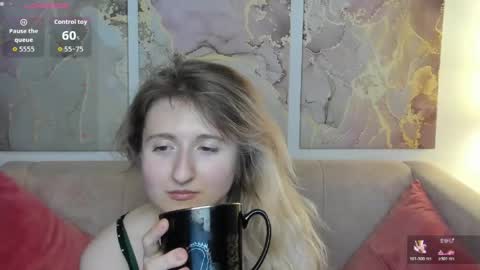 camilladreamer online show from May 11, 2026, 2:45 pm