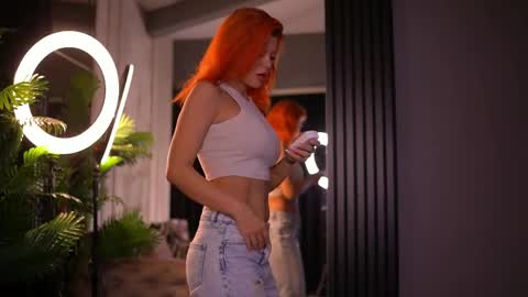 CamillaStarrX online show from June 7, 2026, 6:44 pm