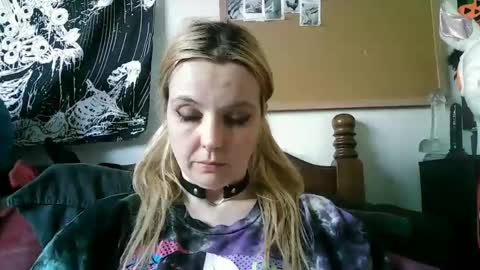 Camille Deville online show from December 2, 2024, 2:42 am