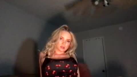 Snapshot of camilleclairexo chatting on April 12, 2026, 4:50 am camilleclairexo online show from April 12, 2026, 4:50 am