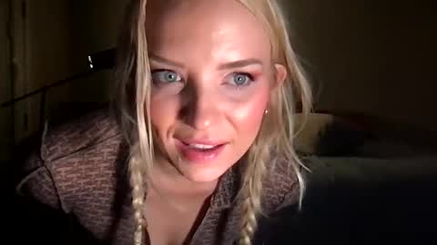 Snapshot of camilleclairexo chatting on May 12, 2026, 6:54 am camilleclairexo online show from May 12, 2026, 6:54 am