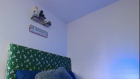 camilo_contre21 online show from November 29, 2025, 7:50 pm