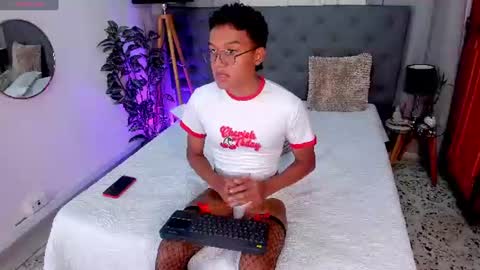 camilo_santoss online show from July 3, 2026, 12:44 pm