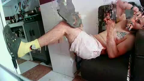 Snapshot of camiloex chatting on December 19, 2024, 7:18 pm Camilo online show from December 19, 2024, 7:18 pm