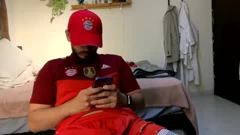 Snapshot of camiloex chatting on February 3, 2025, 1:19 am Camilo online show from February 3, 2025, 1:19 am