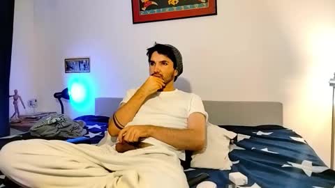 camilo online show from April 15, 2026, 6:53 am