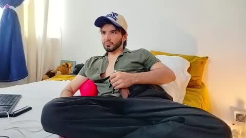 camilo online show from May 25, 2026, 6:58 pm