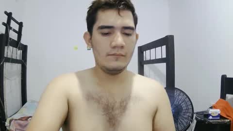 Camilowhite  online show from October 7, 2025, 5:37 am