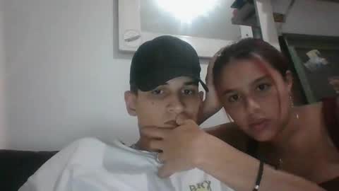 Noah y Lia online show from November 6, 2025, 11:59 pm