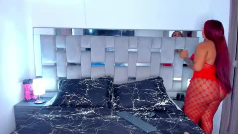 Camila online show from December 4, 2025, 4:27 pm