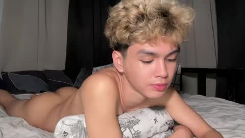 Snapshot of camwithethan chatting on April 12, 2026, 12:43 pm Ethan online show from April 12, 2026, 12:43 pm