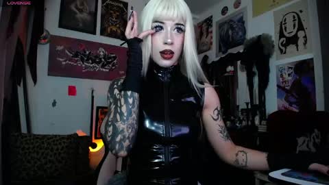 Snapshot of cancer420_ chatting on May 1, 2026, 12:54 pm Elizabeth666 online show from May 1, 2026, 12:54 pm