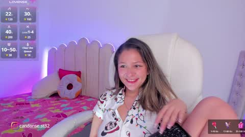 Snapshot of candase_ chatting on December 12, 2024, 10:42 pm Candase online show from December 12, 2024, 10:42 pm