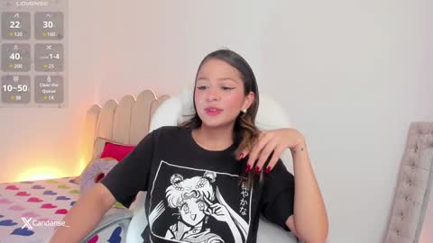 Snapshot of candase_ chatting on January 15, 2025, 8:16 pm Candase online show from January 15, 2025, 8:16 pm