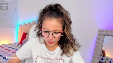 Snapshot of candase_ chatting on January 20, 2025, 10:04 pm Candase online show from January 20, 2025, 10:04 pm