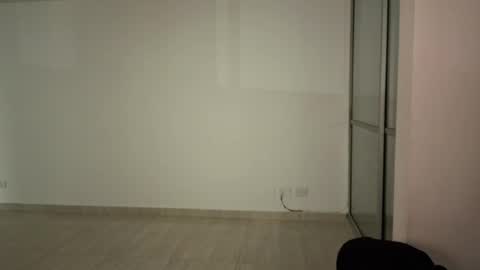 Snapshot of candela___ chatting on October 2, 2025, 10:11 am Cancela online show from October 2, 2025, 10:11 am