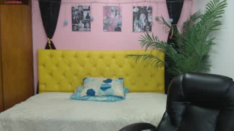 Candy  online show from December 17, 2024, 1:16 pm