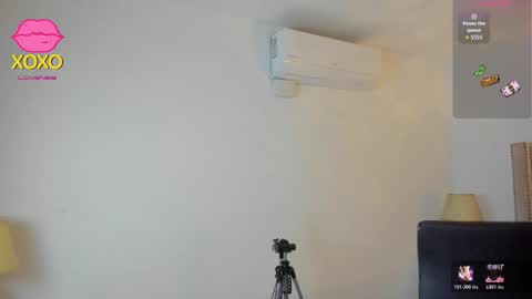 Candie  online show from December 4, 2025, 11:41 am