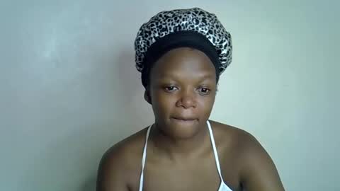 candiemaya online show from April 12, 2026, 11:48 am