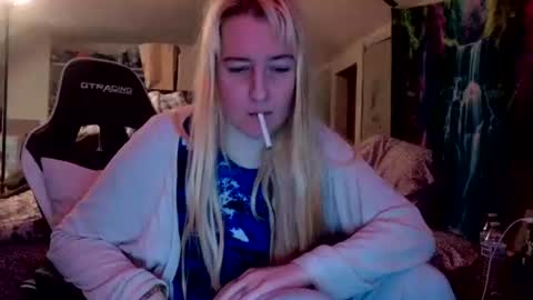 Candi online show from May 10, 2026, 12:05 am