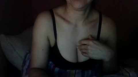 Snapshot of candy9524 chatting on February 25, 2026, 8:35 am candy9524 online show from February 25, 2026, 8:35 am