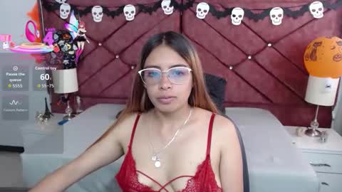 candy_antonella390 online show from October 15, 2025, 6:41 pm