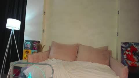 Candy online show from February 22, 2026, 1:40 am