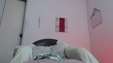 Snapshot of candy_cumyy1 chatting on December 22, 2024, 6:26 pm candy_cumyy1 online show from December 22, 2024, 6:26 pm