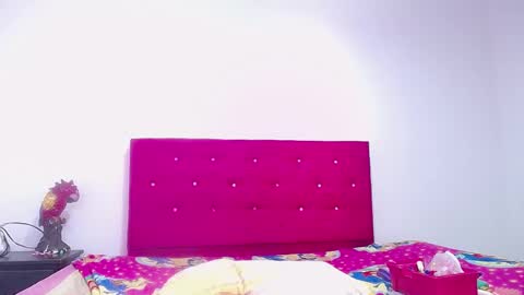 CANDY DUSTANO online show from January 25, 2025, 8:31 pm