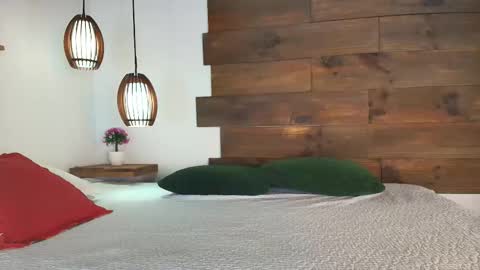 Jolie online show from March 20, 2026, 8:14 pm