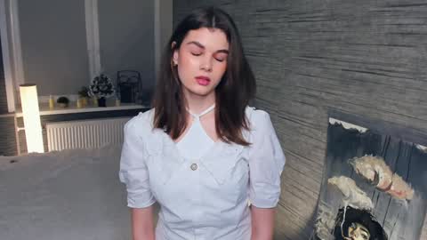 Flora online show from January 29, 2025, 7:00 pm