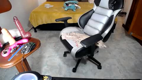 candy online show from January 8, 2025, 9:21 am