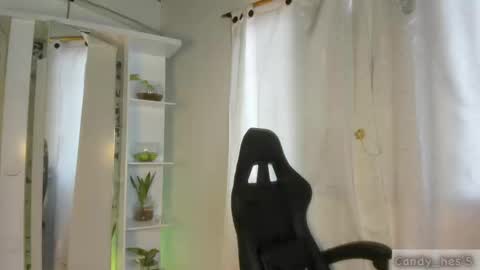 Nickol online show from September 11, 2025, 8:09 pm