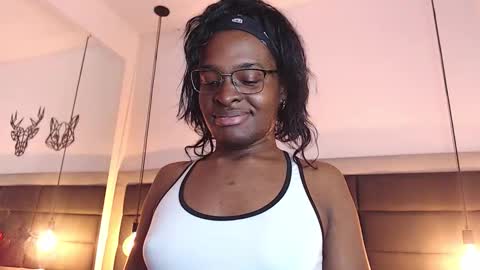 CANDY LOVE  DANNA online show from November 5, 2025, 10:32 pm